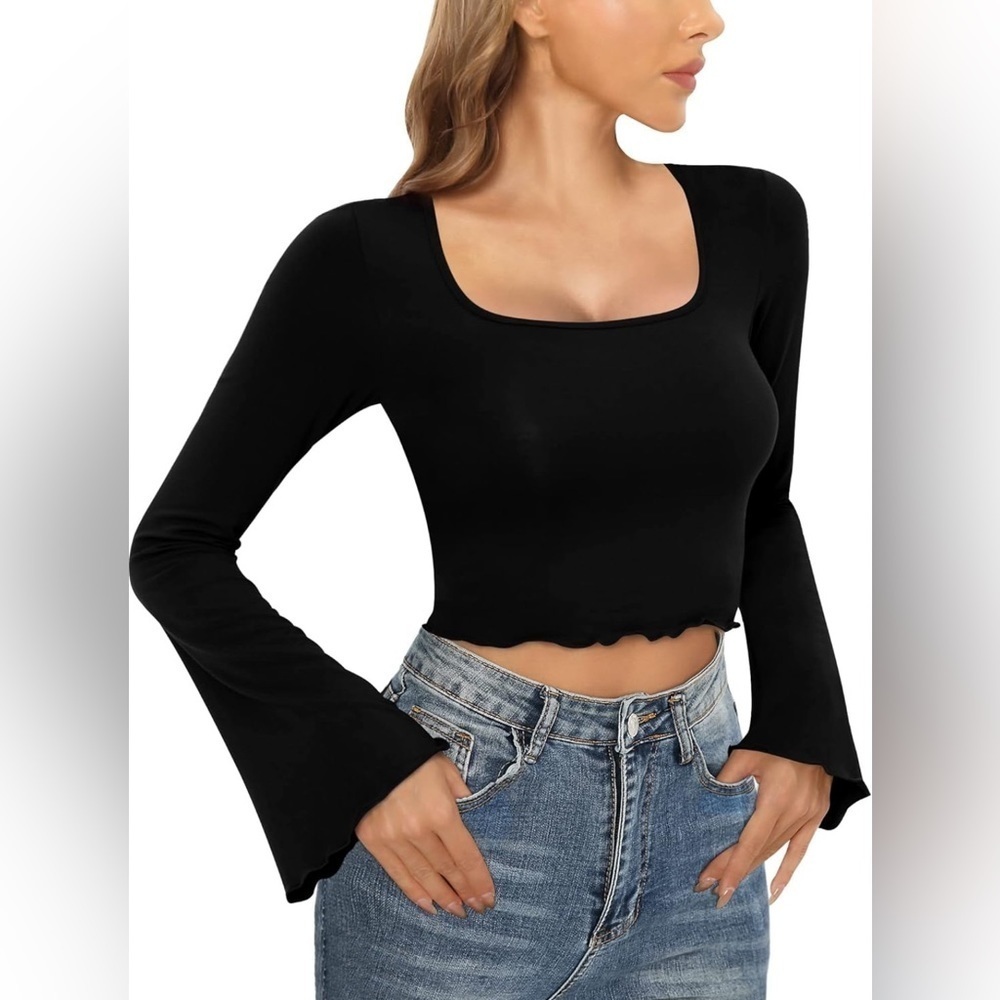 NWT- CLOZOZ Women’s Crop Top Blouse Square Neck, Long Bell Sleeve, Lettuce Trim